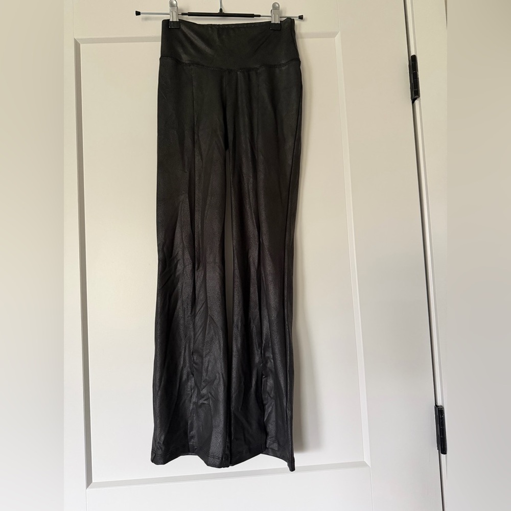 Elegant Black Women's Wide Leg Textured Leggings